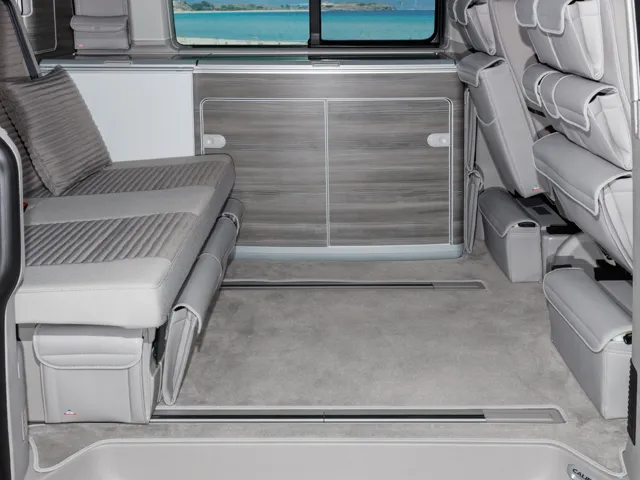 BRANDRUP® Veloursteppich für Fahrgastraum, VW T6/T5 California Ocean, Coast, Comfortline, 2 Bodenschienen, Design „Palladium“